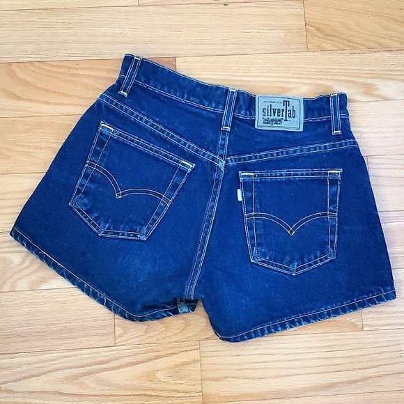 Levis Silver Tab Guy's Fit Denim Shorts Size 26 - Picture 2 of 9